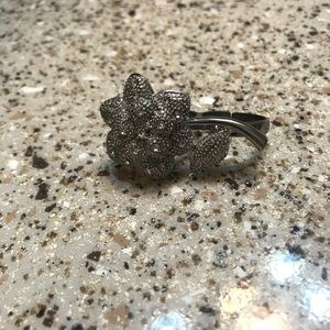 Rhinestone flower ring